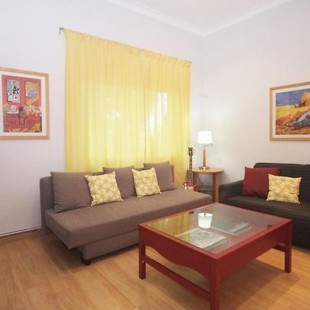 Lovely Apartment at Park Güell Barcelona Exterior foto