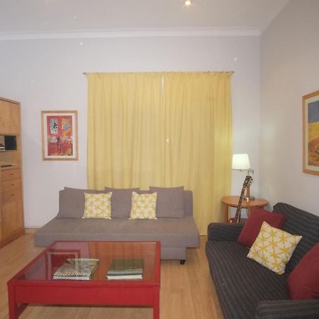 Lovely Apartment at Park Güell Barcelona Exterior foto