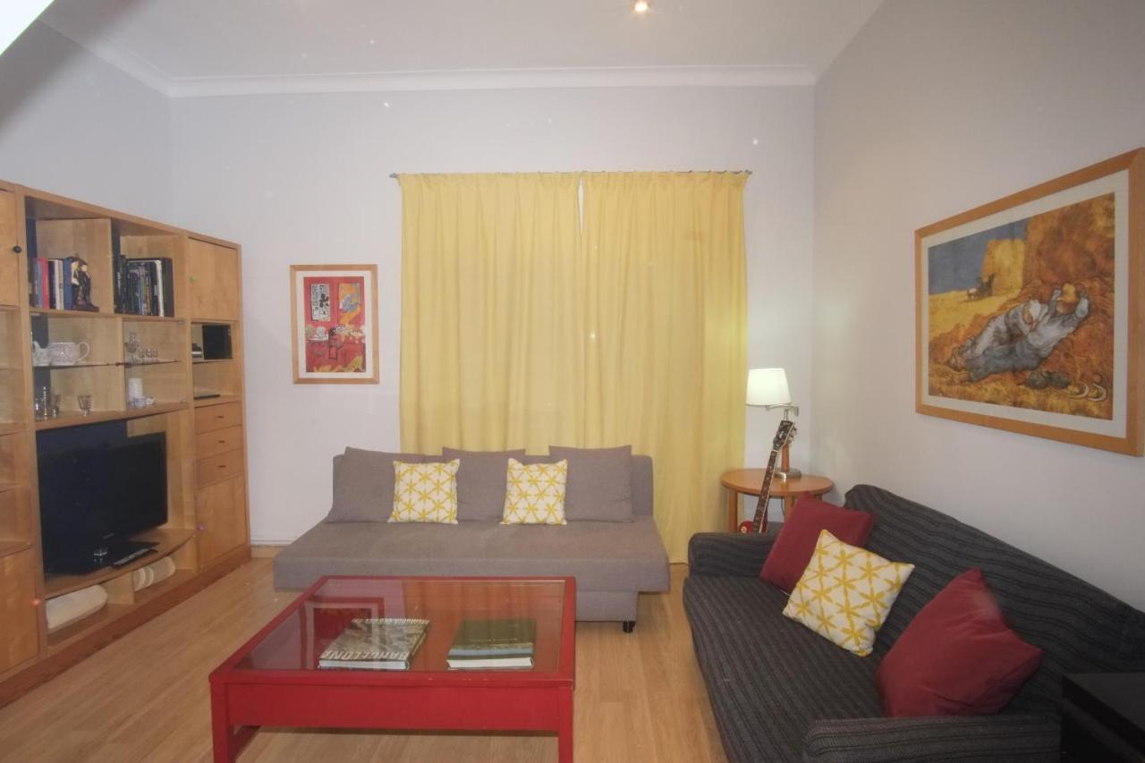 Lovely Apartment at Park Güell Barcelona Exterior foto