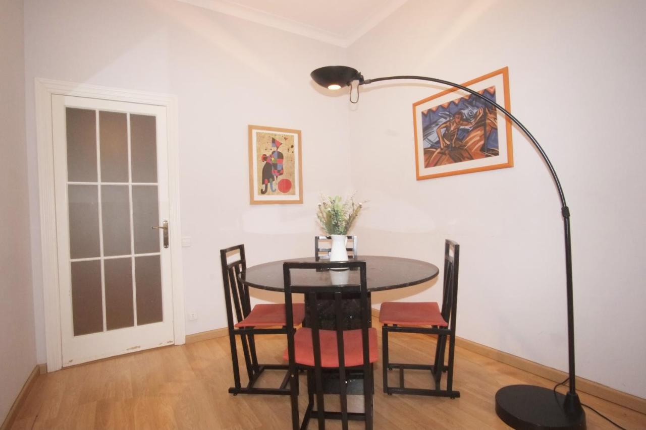 Lovely Apartment at Park Güell Barcelona Exterior foto